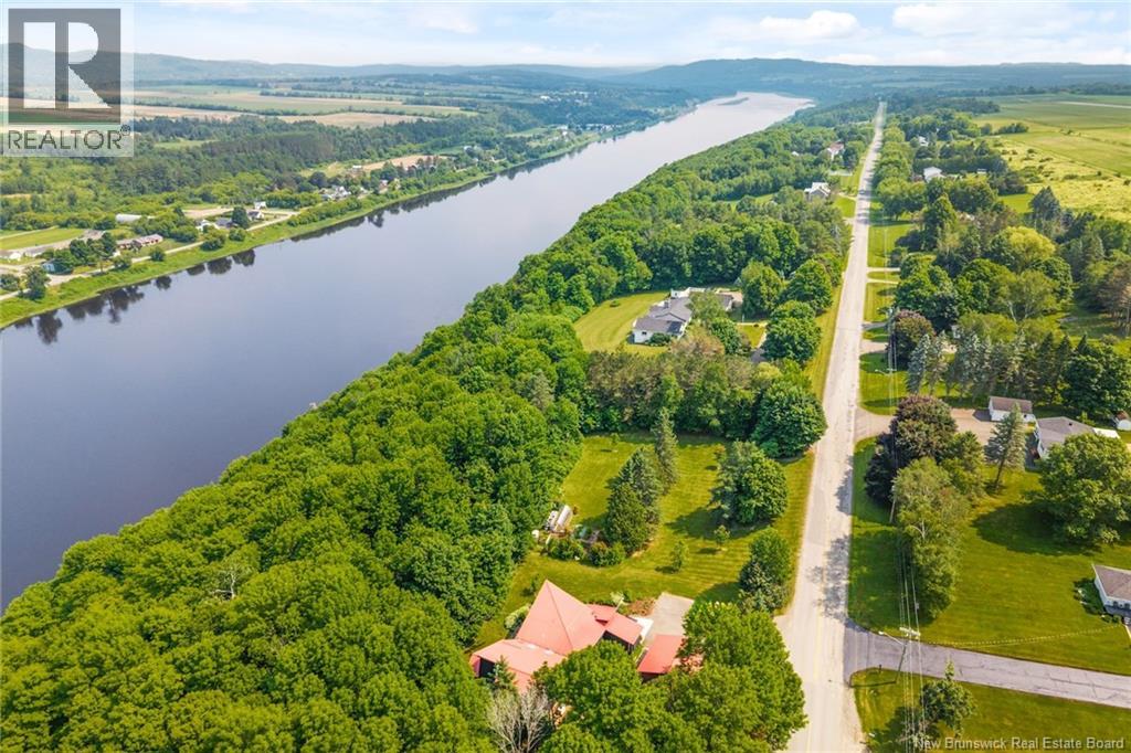 329 Riverview Drive - 7