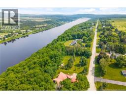 Bath (# pieces 1-6) - 329 Riverview Drive, Florenceville Bristol, NB E7L3N1 Photo 7