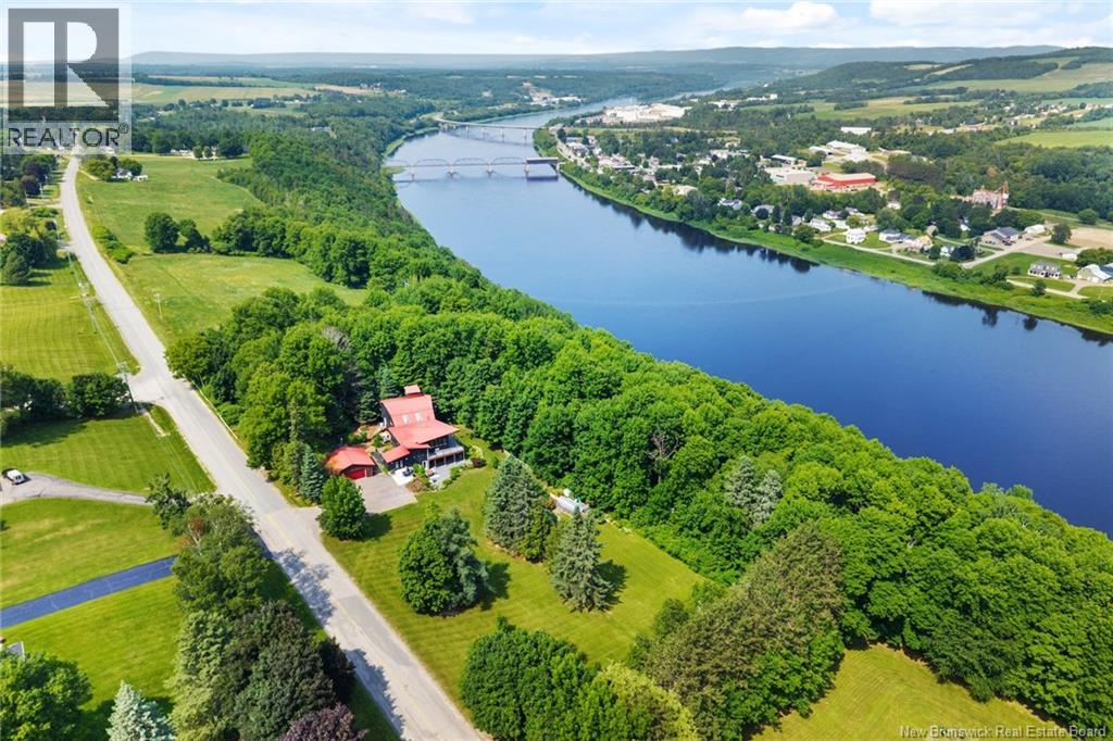 329 Riverview Drive - 4