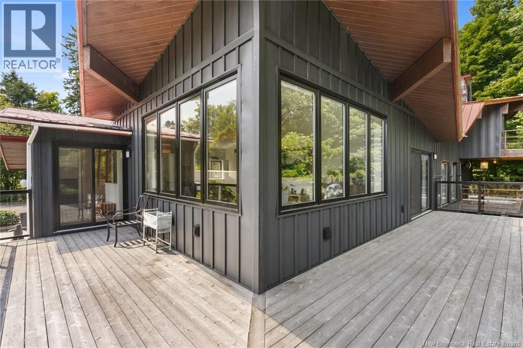 329 Riverview Drive - 10