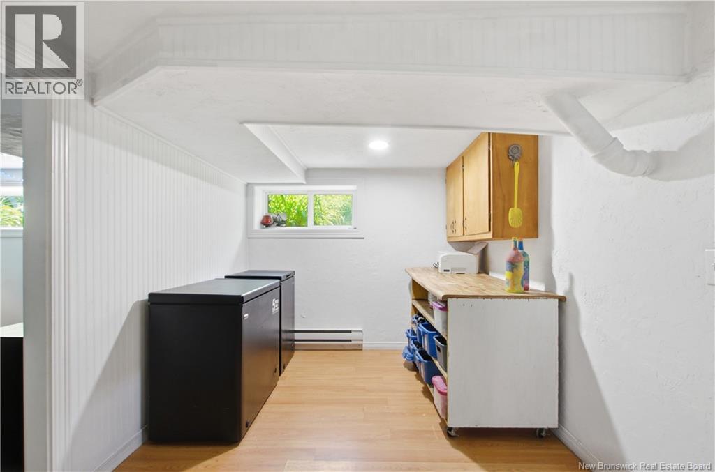 18 Pleasant Ave - Image 21