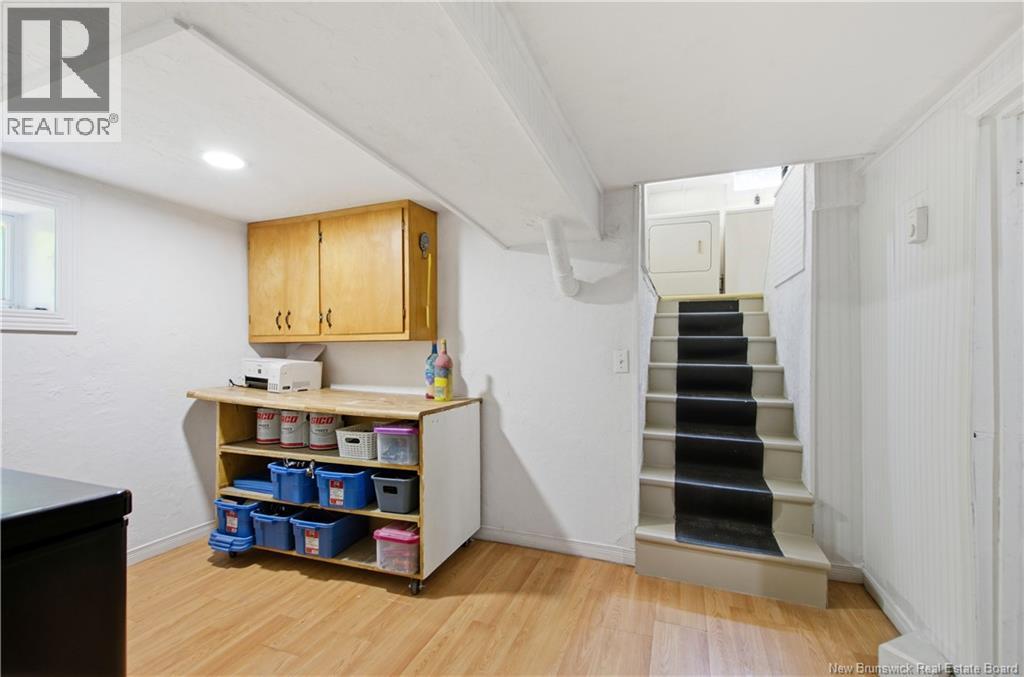 18 Pleasant Ave - Image 20