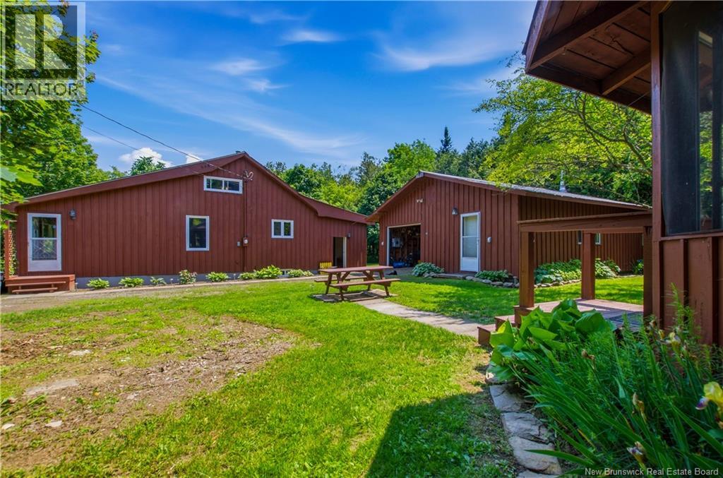 18 Pleasant Ave - 2