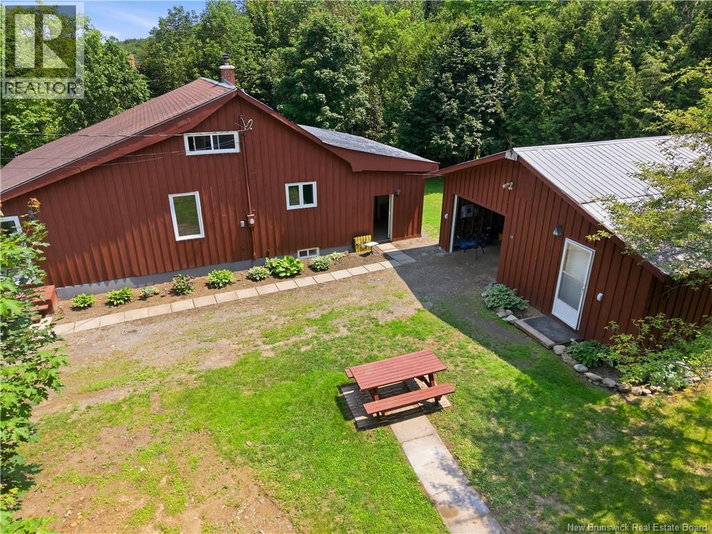 18 Pleasant Ave - Image 34