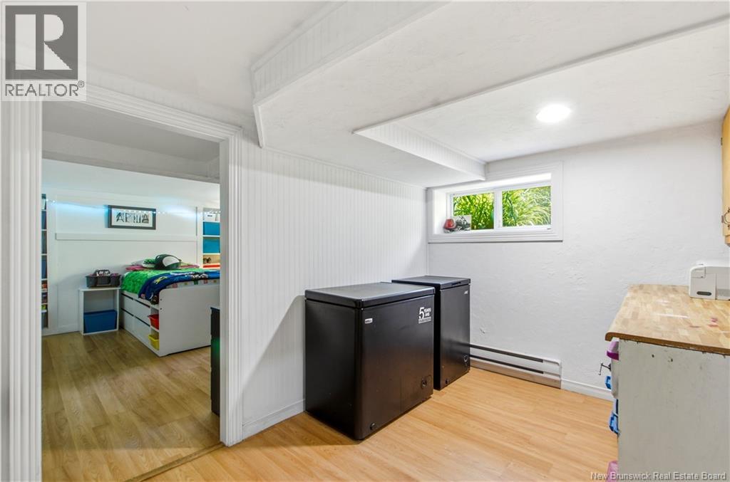 18 Pleasant Ave - Image 22
