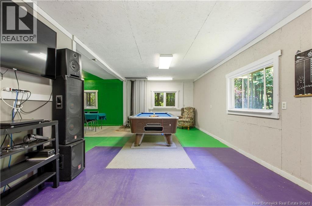 18 Pleasant Ave - Image 29
