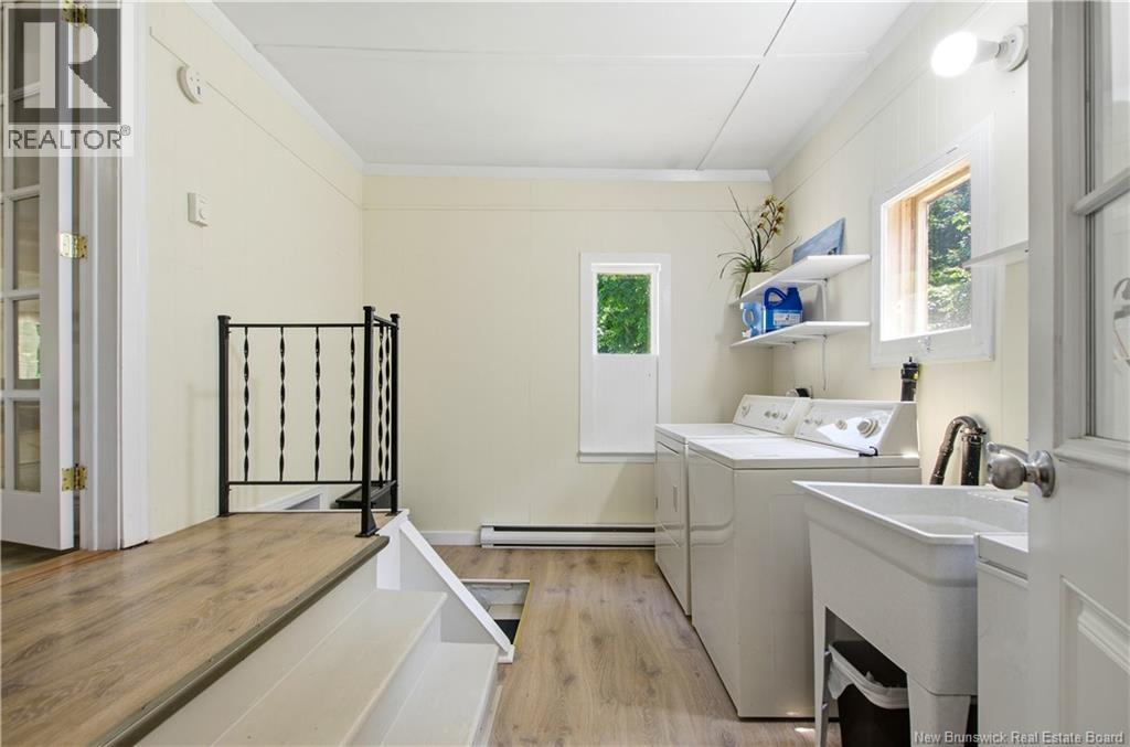 18 Pleasant Ave - Image 3