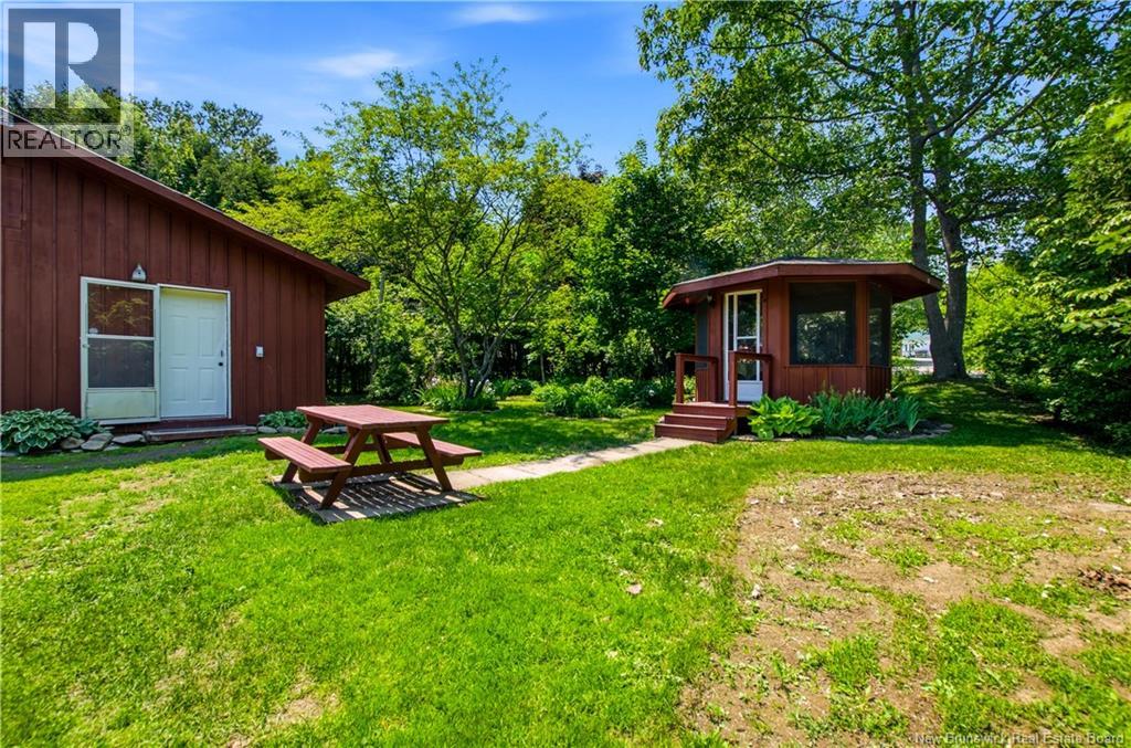 18 Pleasant Ave - Image 35