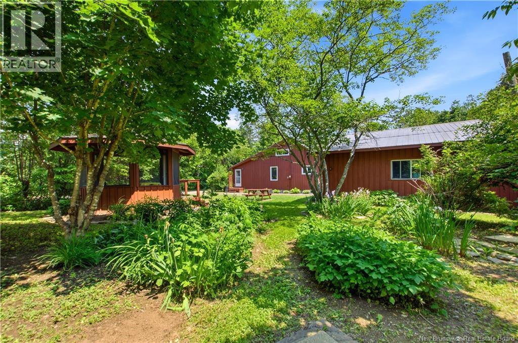 18 Pleasant Ave - Image 37