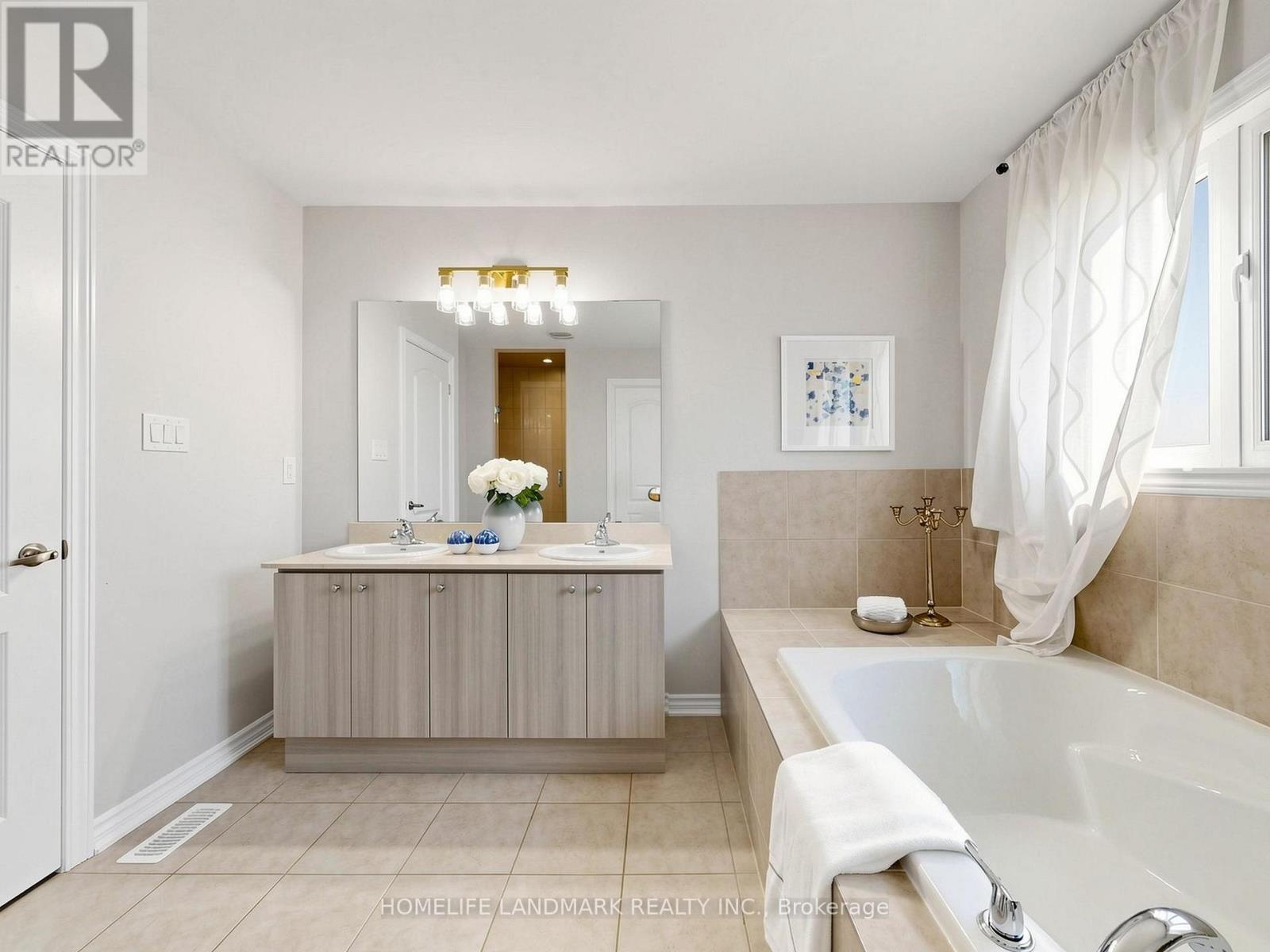 2046 WEBSTER BOULEVARD - 33