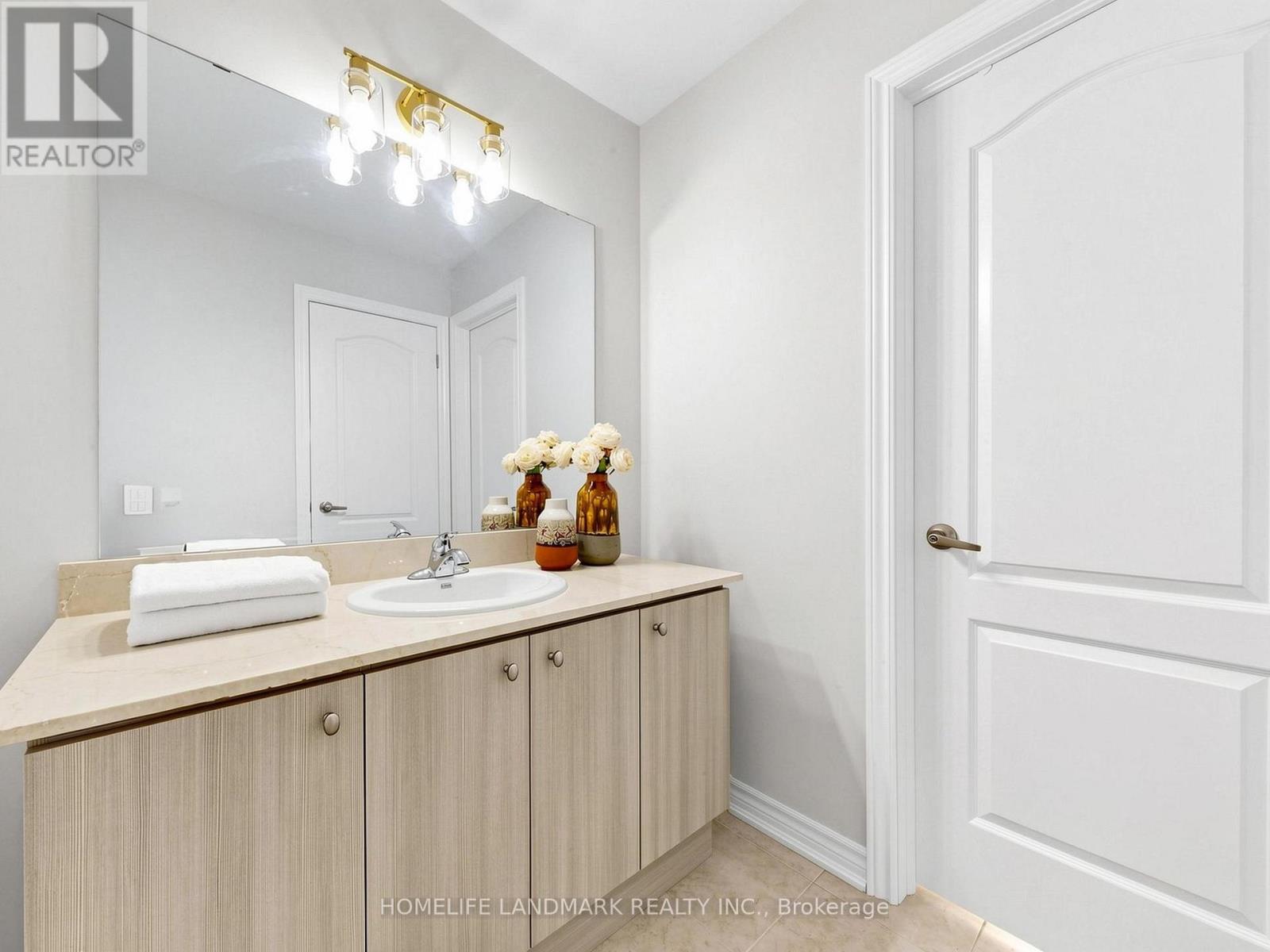 2046 WEBSTER BOULEVARD - 44