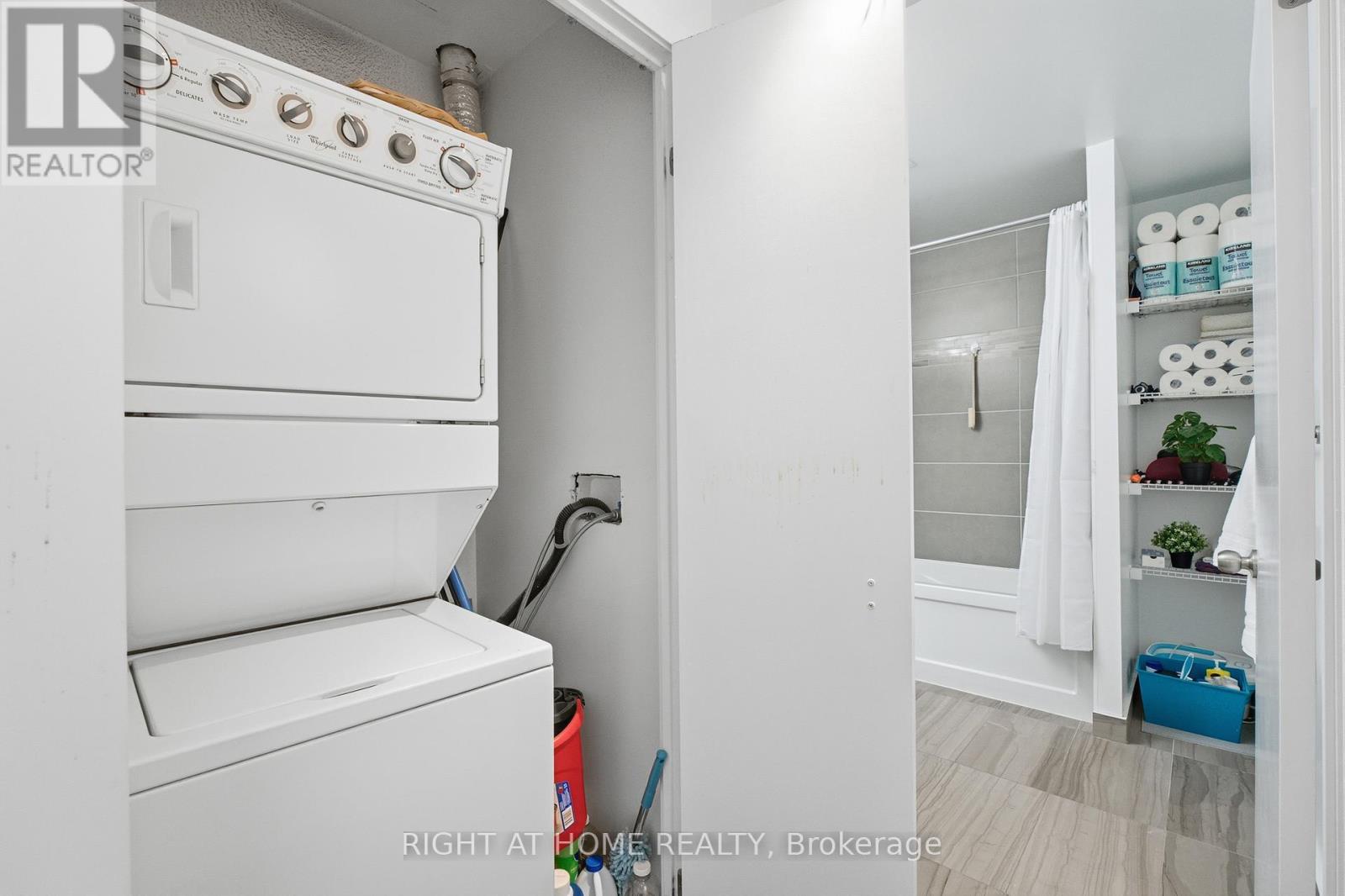 #411 5101 DUNDAS STREET W - 25