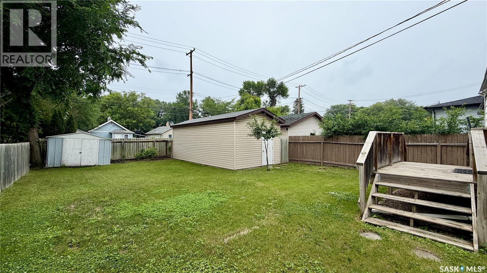 123 RUTH STREET E — photo 19