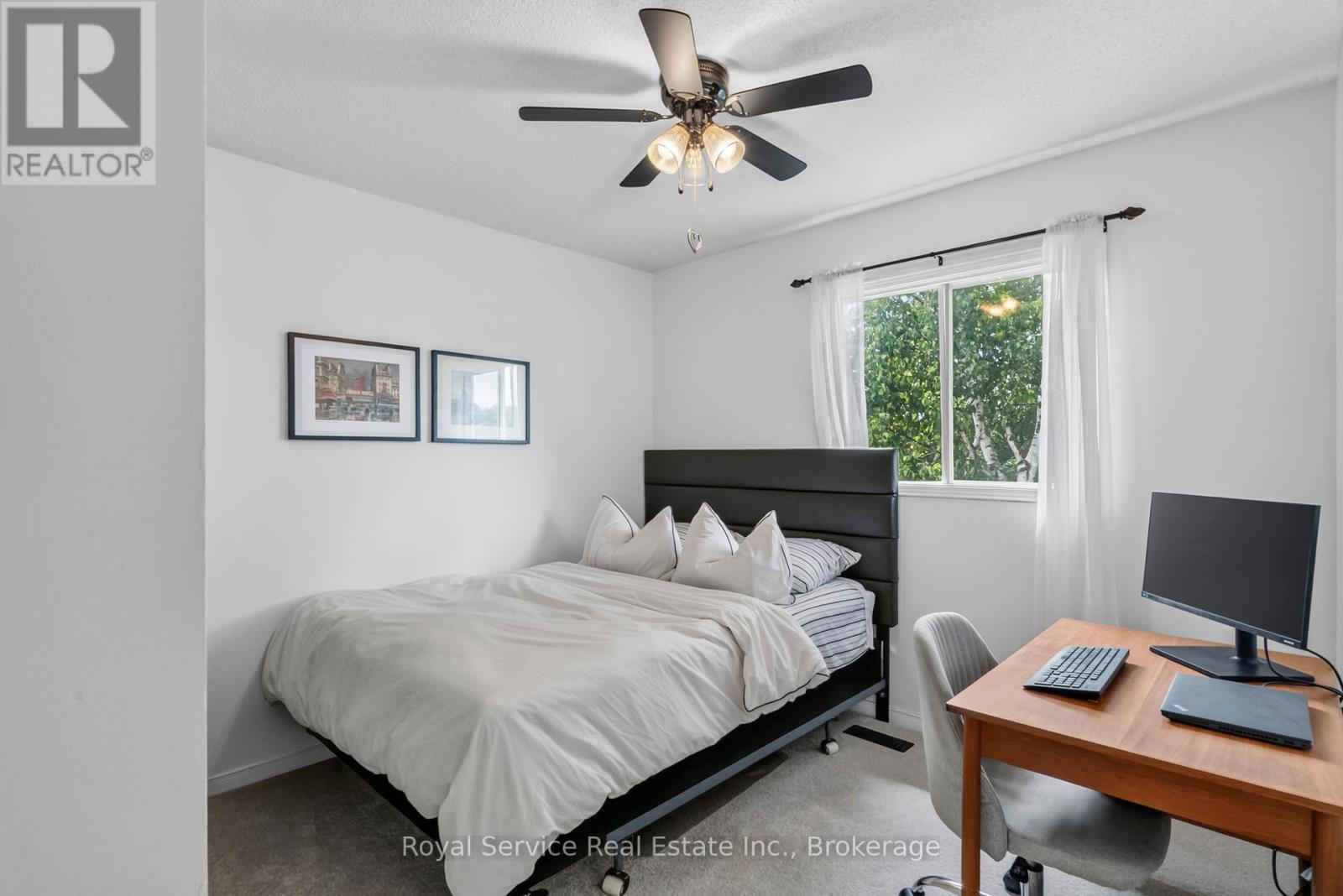 56 STANFORD CRESCENT - 26