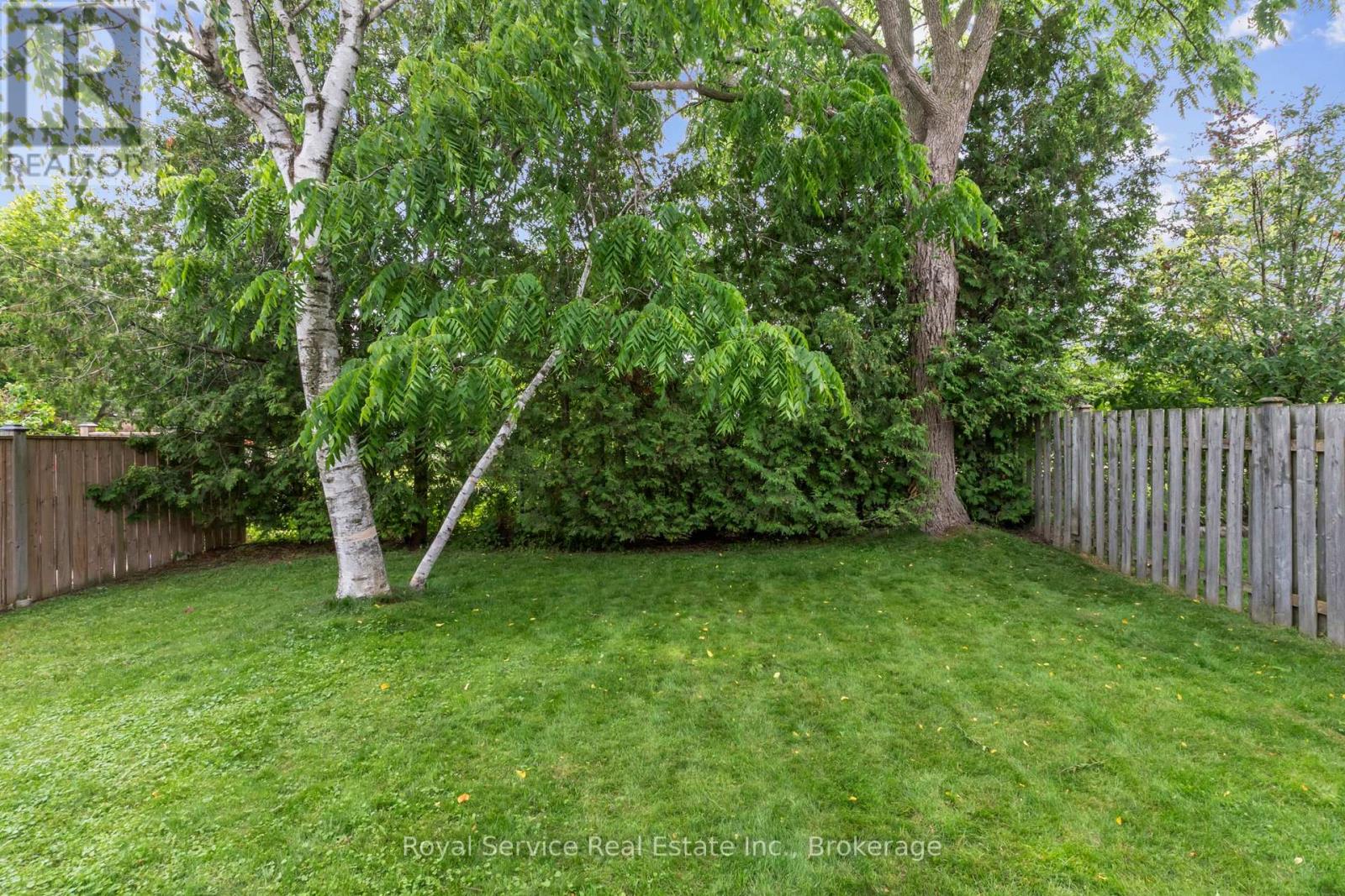 56 STANFORD CRESCENT - 35