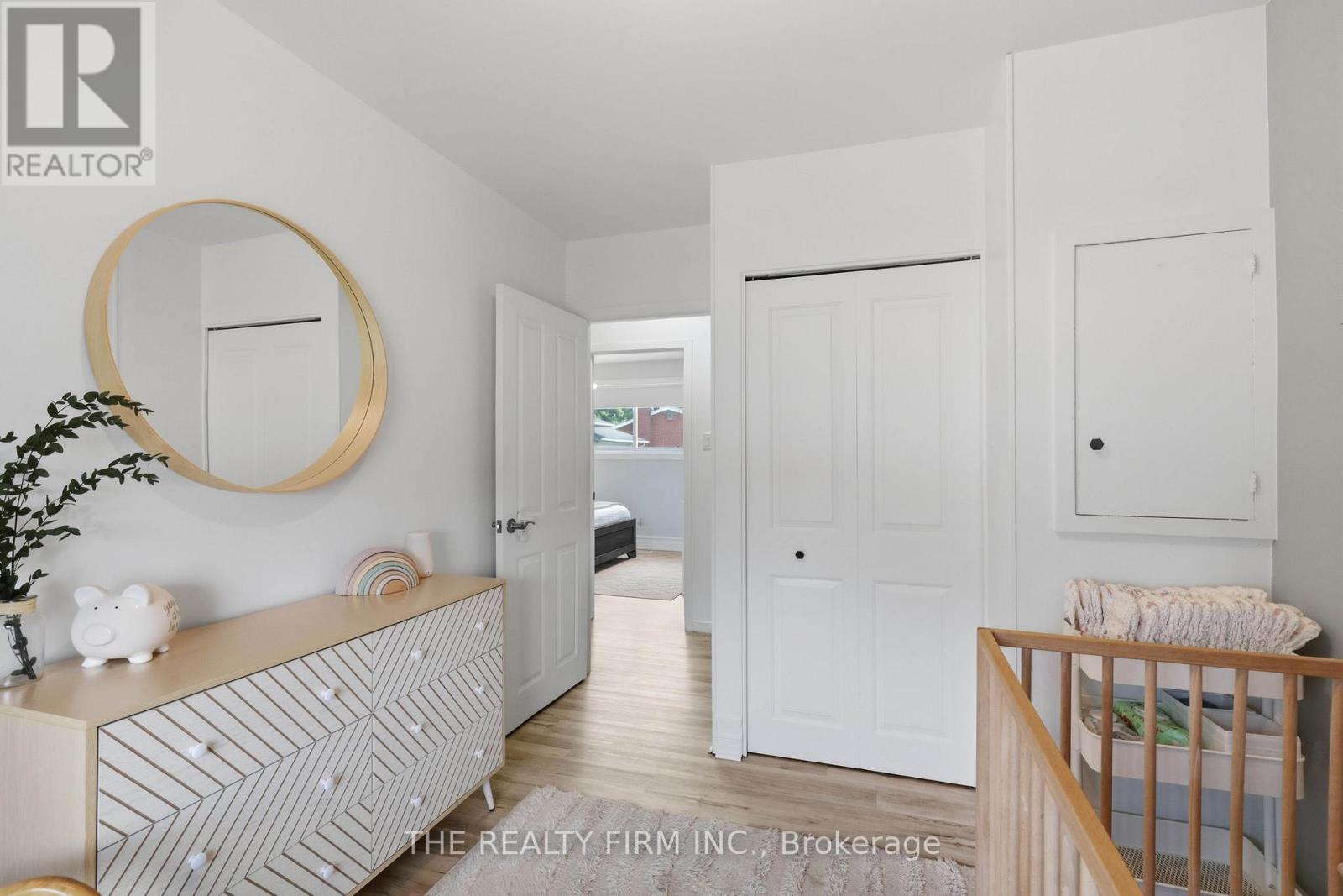 162 OAKWOOD DRIVE - 17
