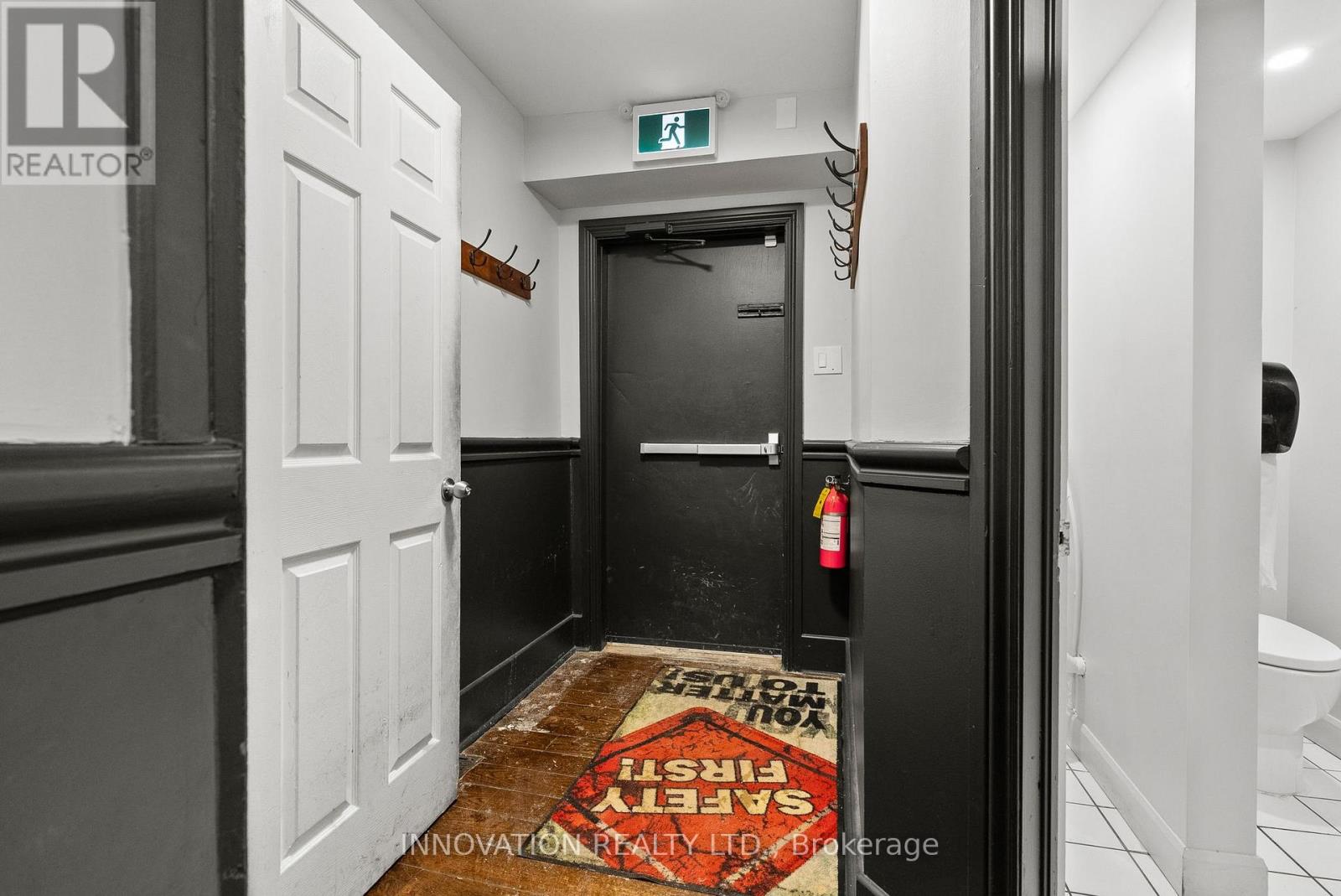 Studio for Rent in Ottawa – 3740 CARP ROAD, Ottawa – By Peter Sagos - Image 19