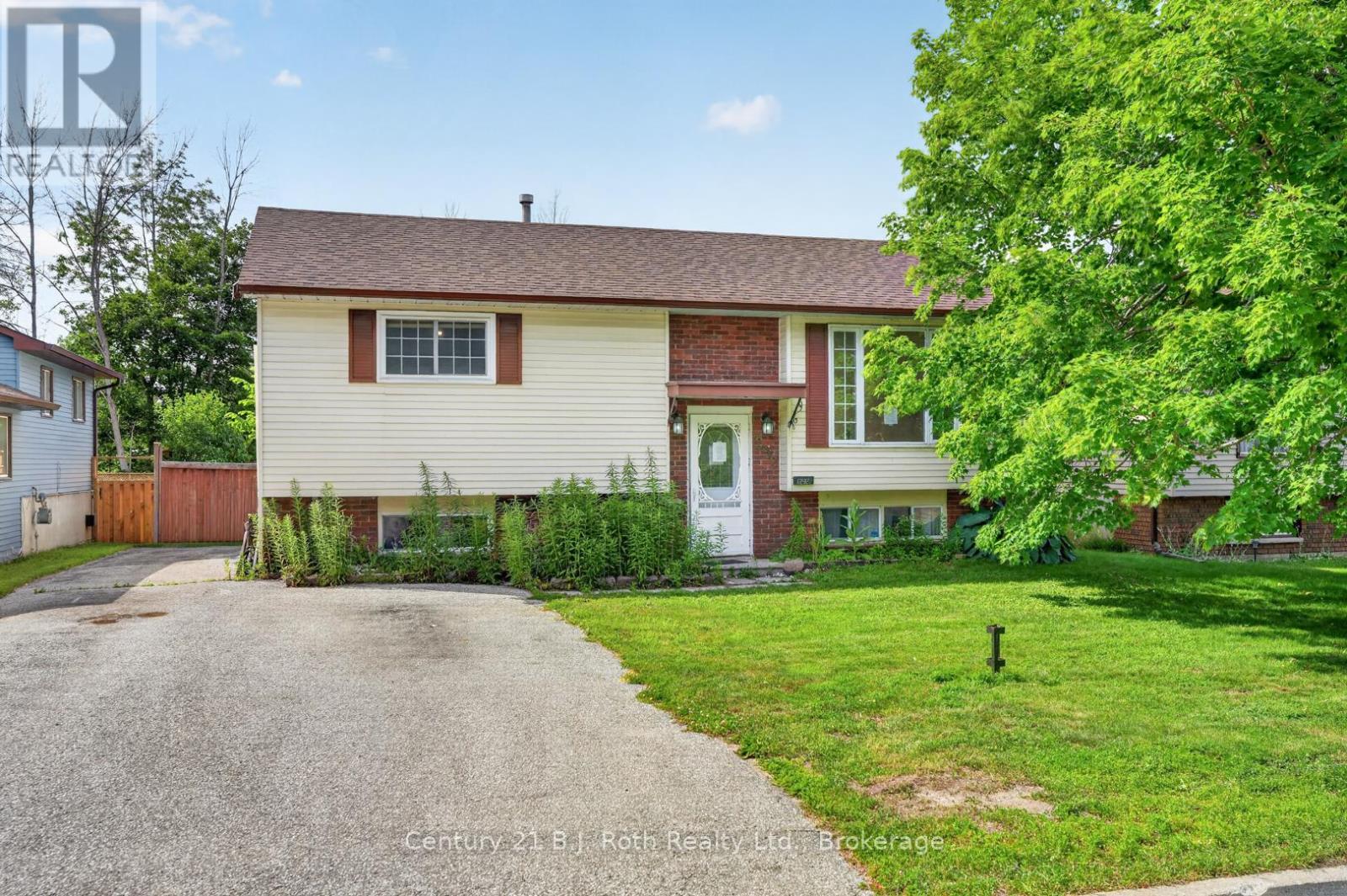 232 SHANNON STREET - 2