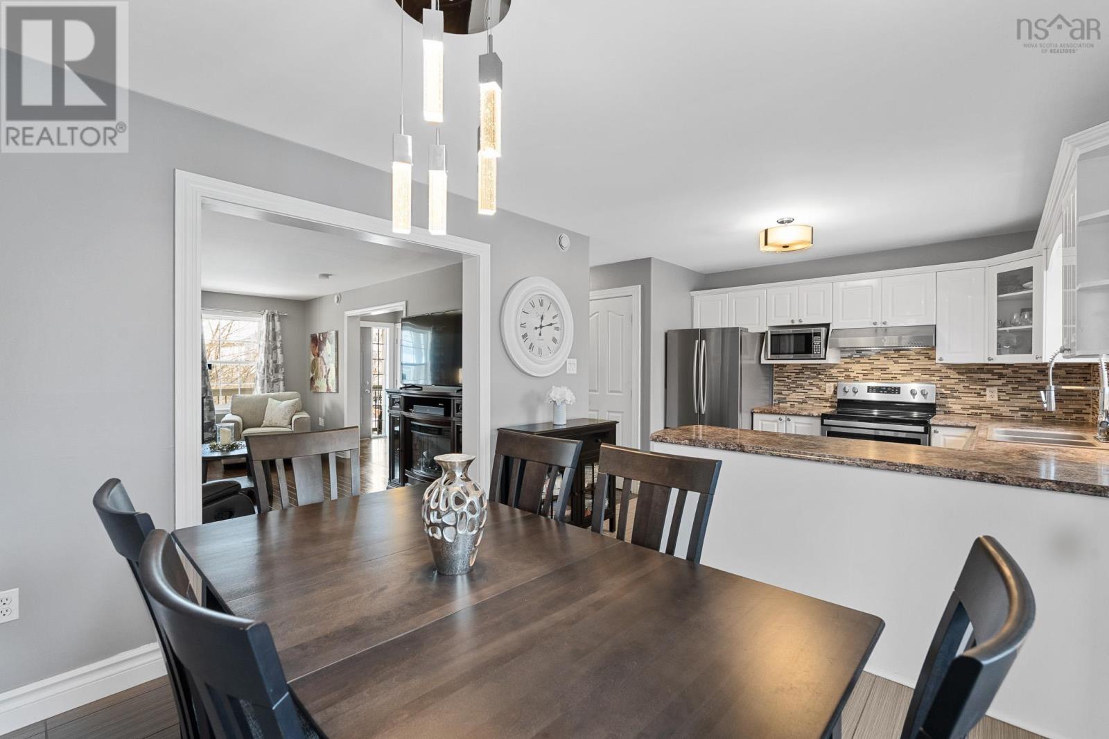 25 Aster Court - 10