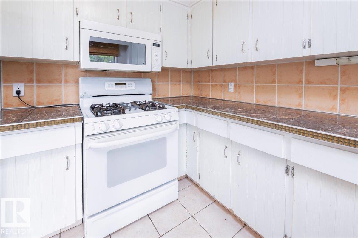 4107 147 ST NW - 19