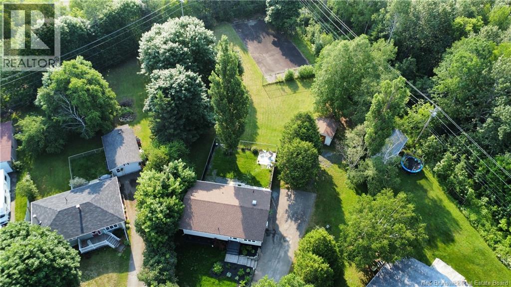 707 Parkwood Street - 36
