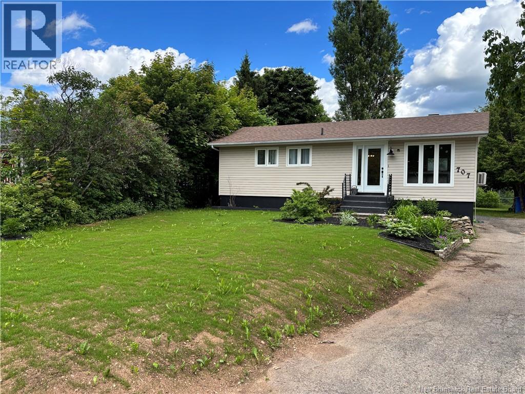 707 Parkwood Street - 2
