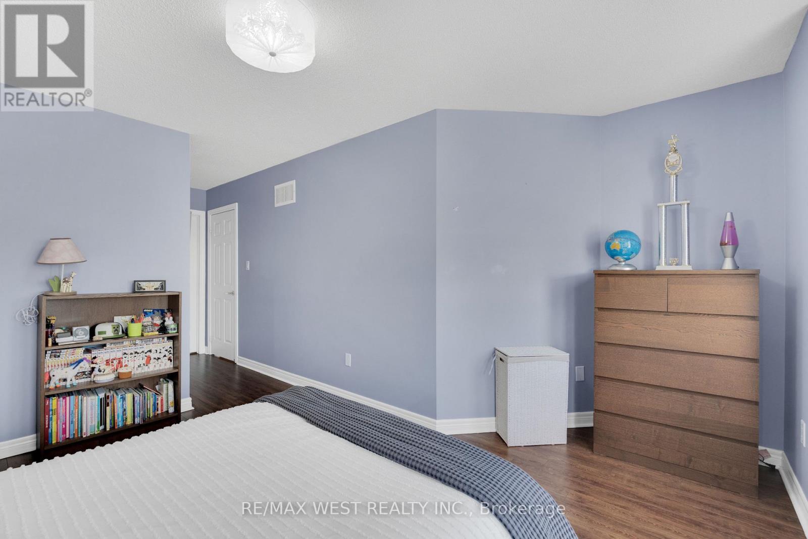 312 ELLWOOD DRIVE W - 22