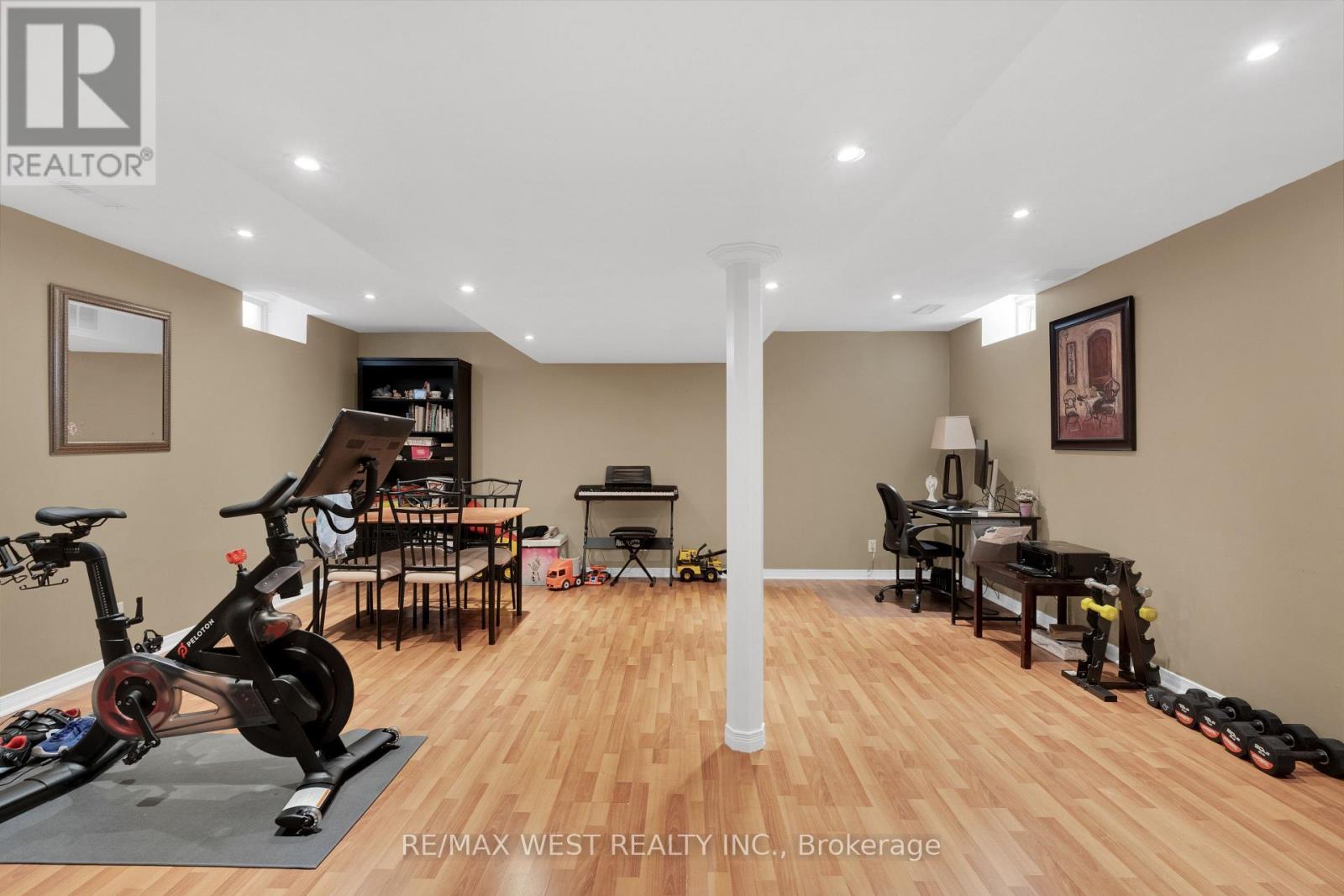 312 ELLWOOD DRIVE W - 28