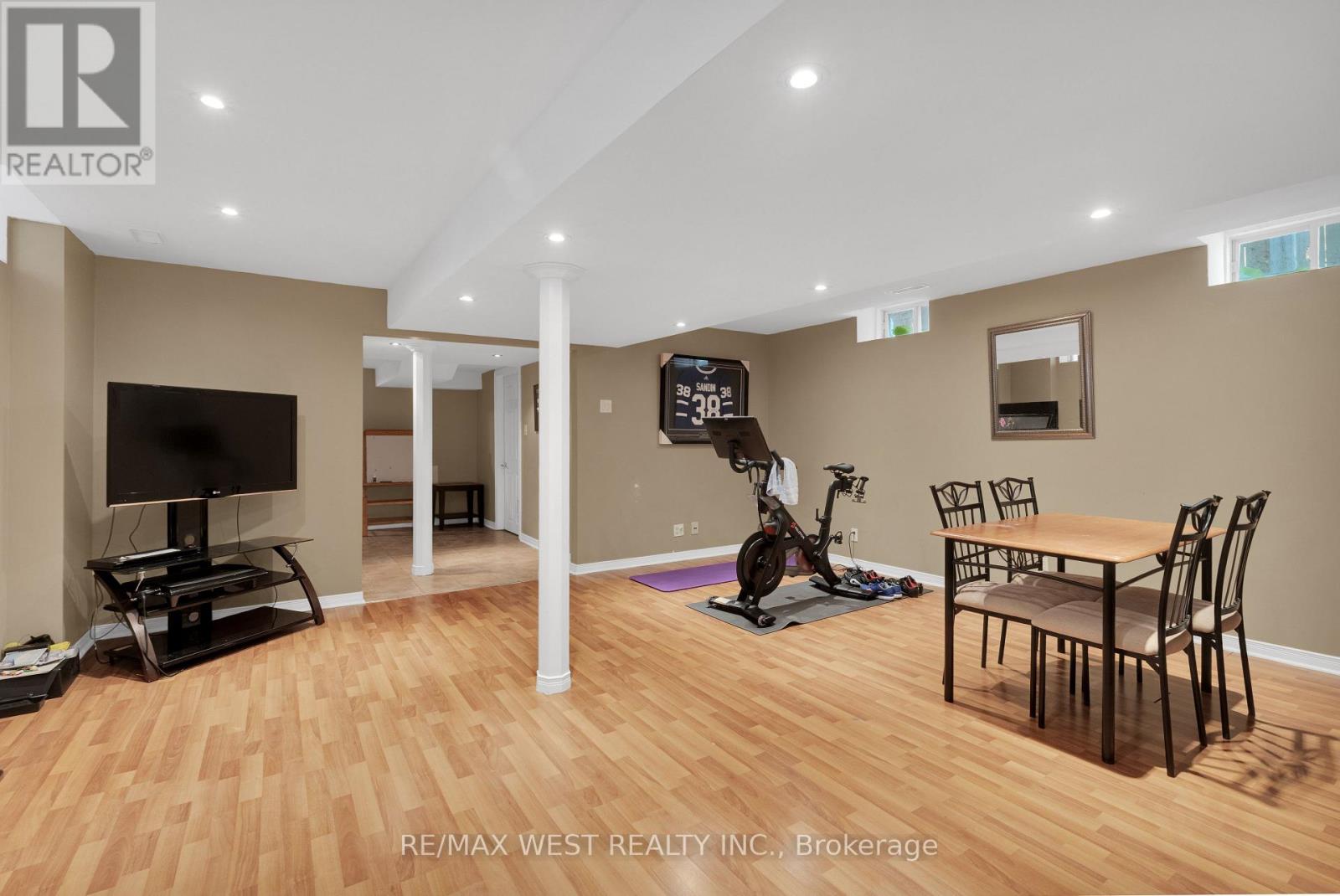 312 ELLWOOD DRIVE W - 29