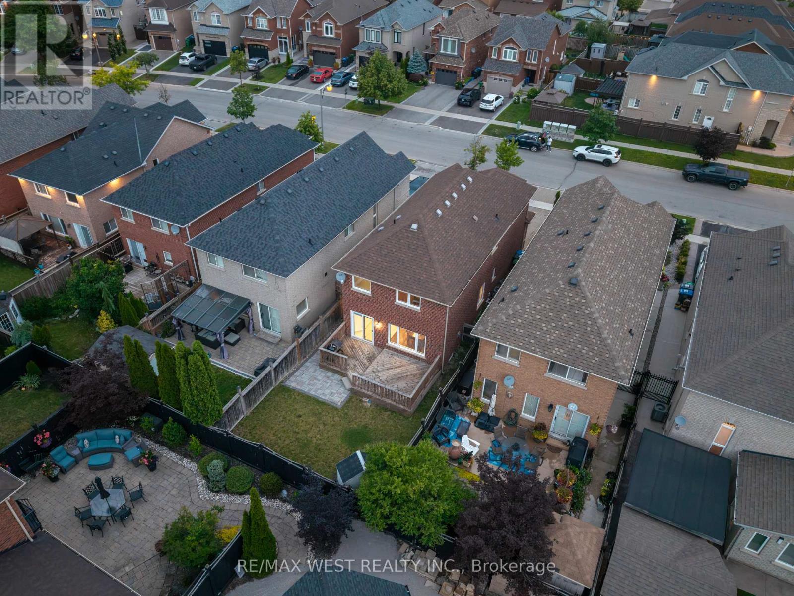 312 ELLWOOD DRIVE W - 36