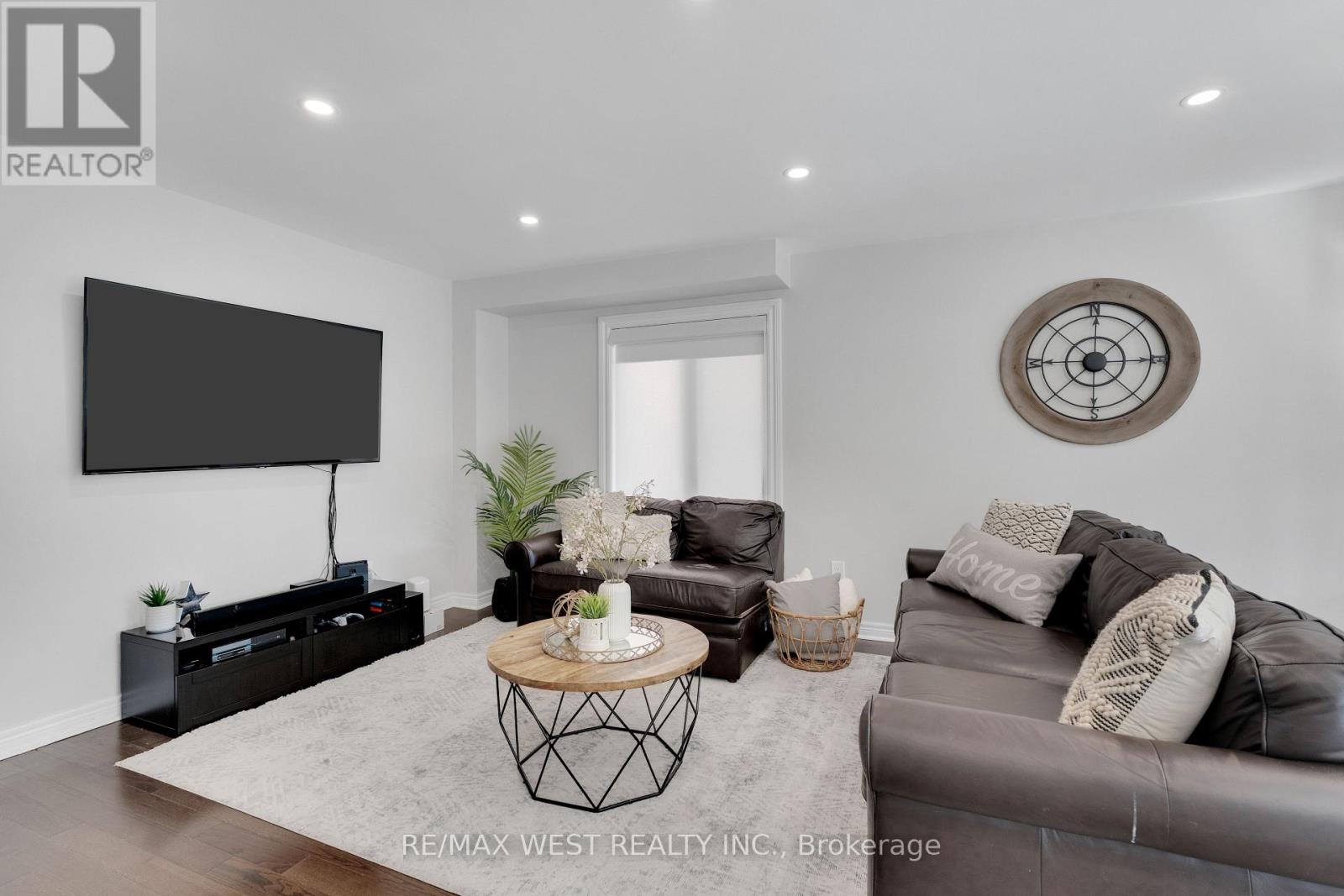 312 ELLWOOD DRIVE W - 9