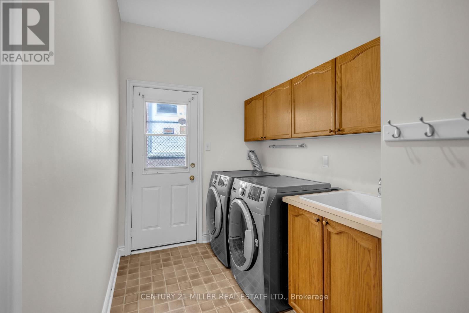 1398 WINTERBERRY DRIVE - 23