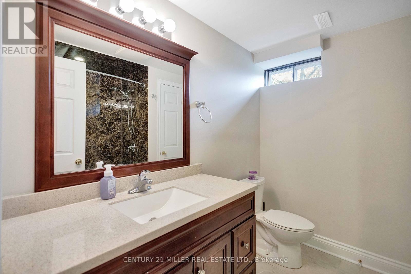 1398 WINTERBERRY DRIVE - 33
