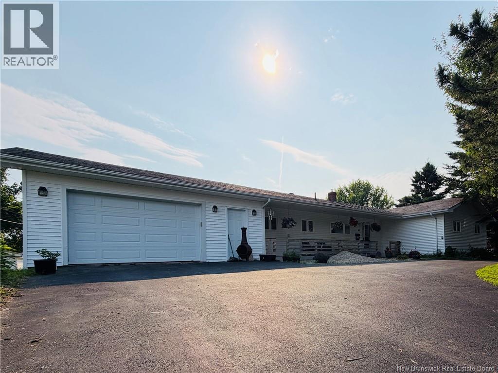 45 Jessiman Boulevard - Image 2