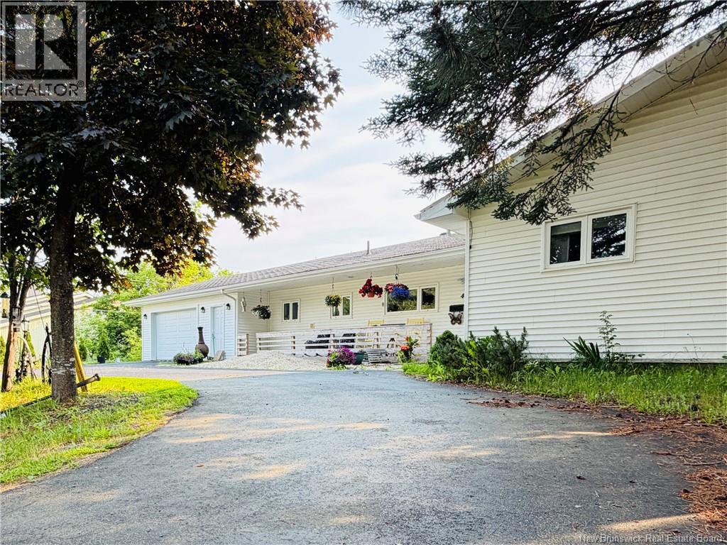 45 Jessiman Boulevard - Image 3