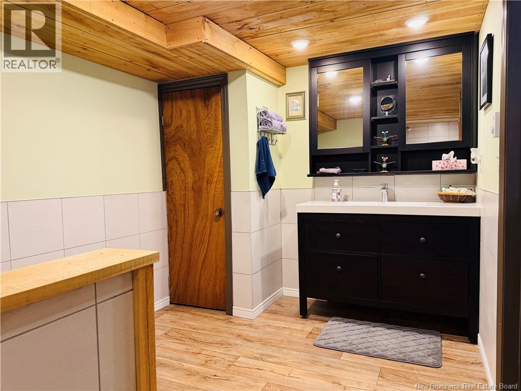 45 Jessiman Boulevard - Image 33