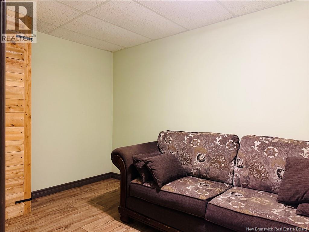 45 Jessiman Boulevard - Image 37