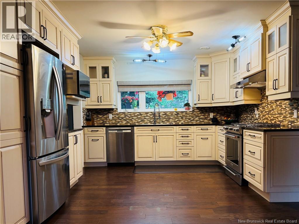 45 Jessiman Boulevard - Image 7