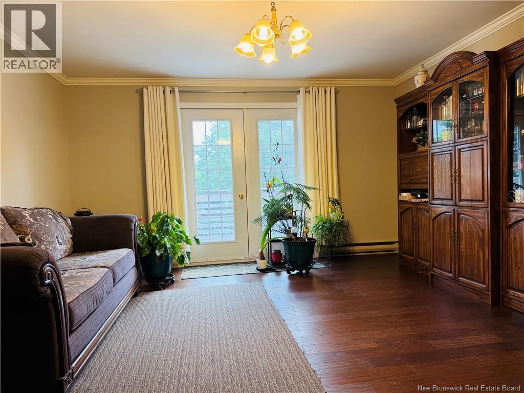45 Jessiman Boulevard - Image 8