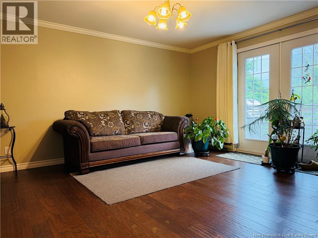 45 Jessiman Boulevard - Image 9