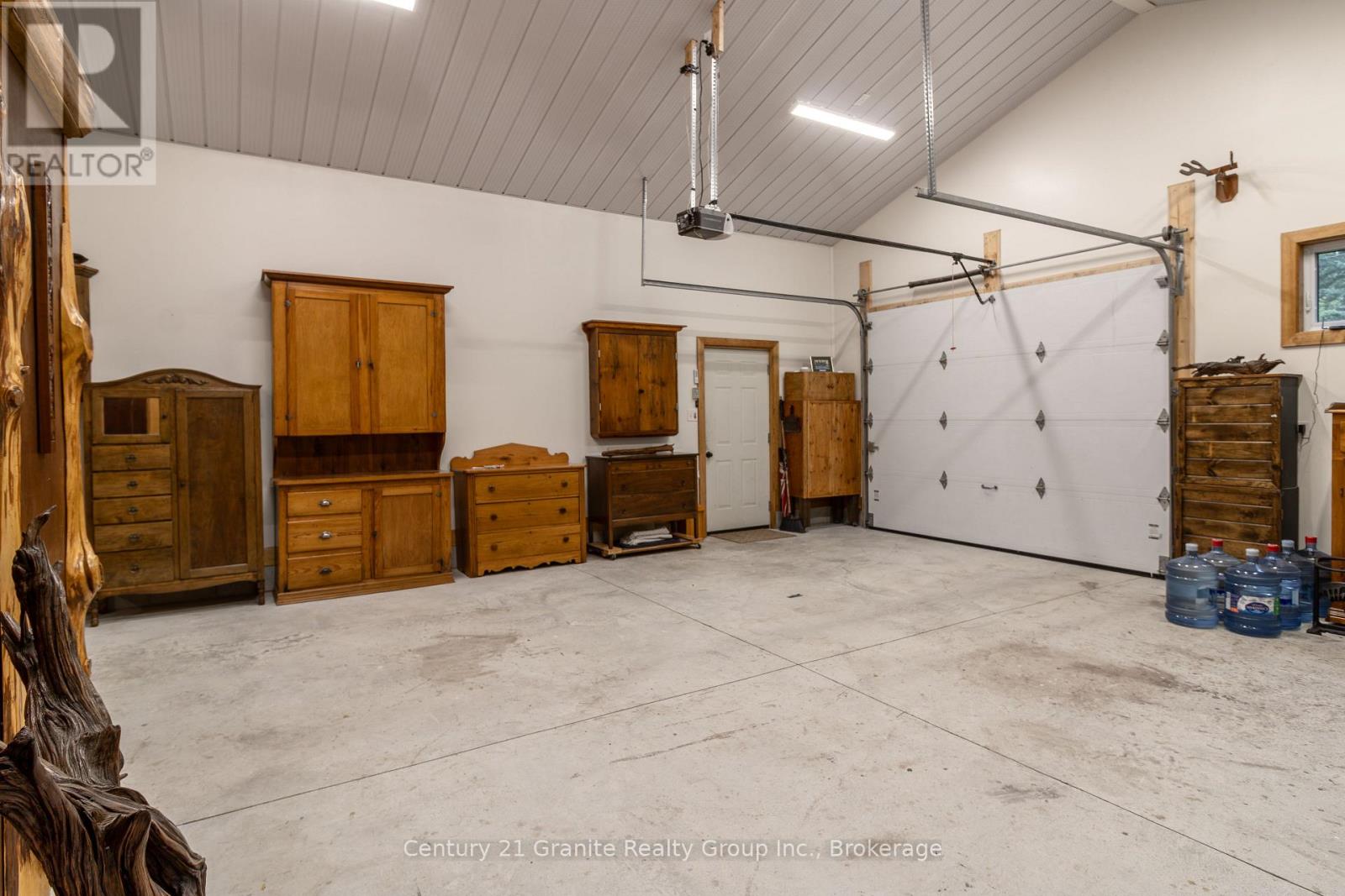 1528 DIGNAN ROAD - 44