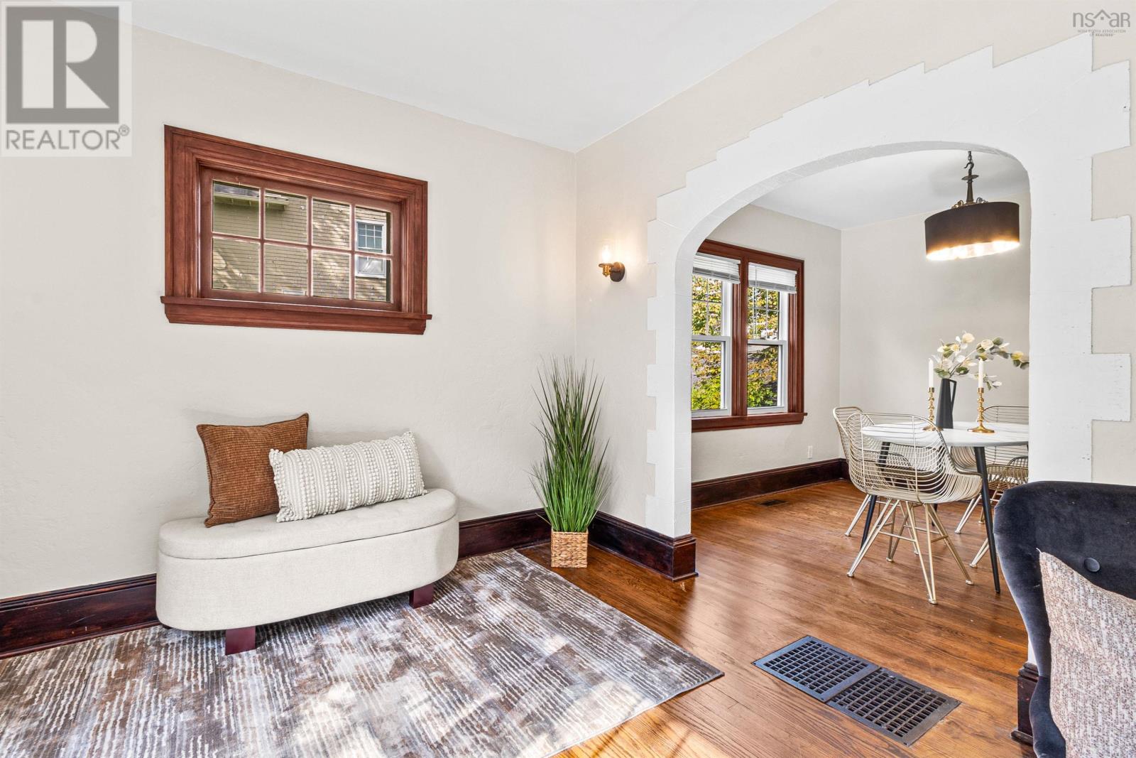 5791 Southwood Drive - 11
