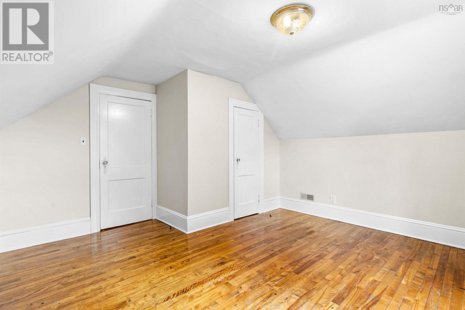 5791 Southwood Drive - 24