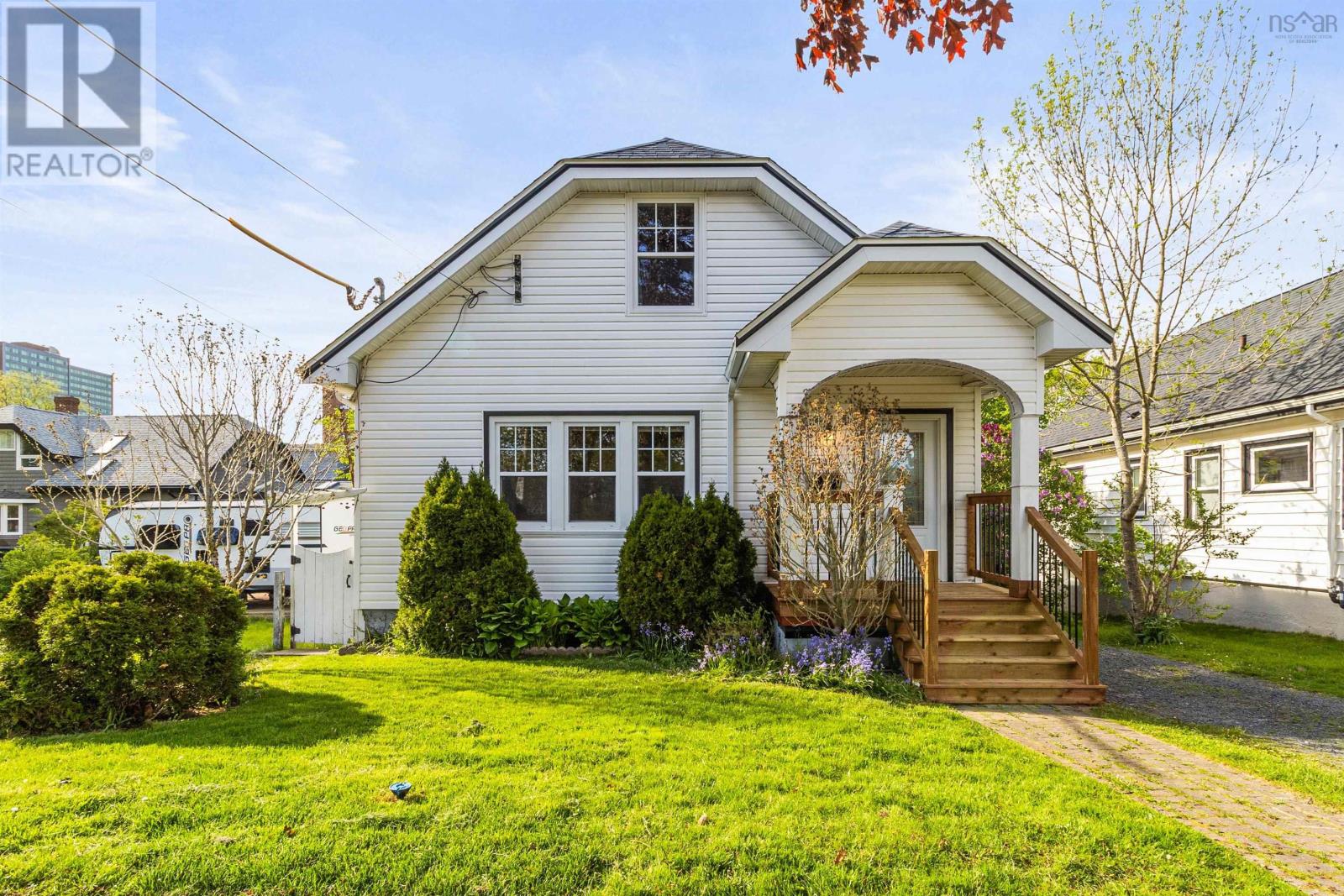 5791 Southwood Drive - 3