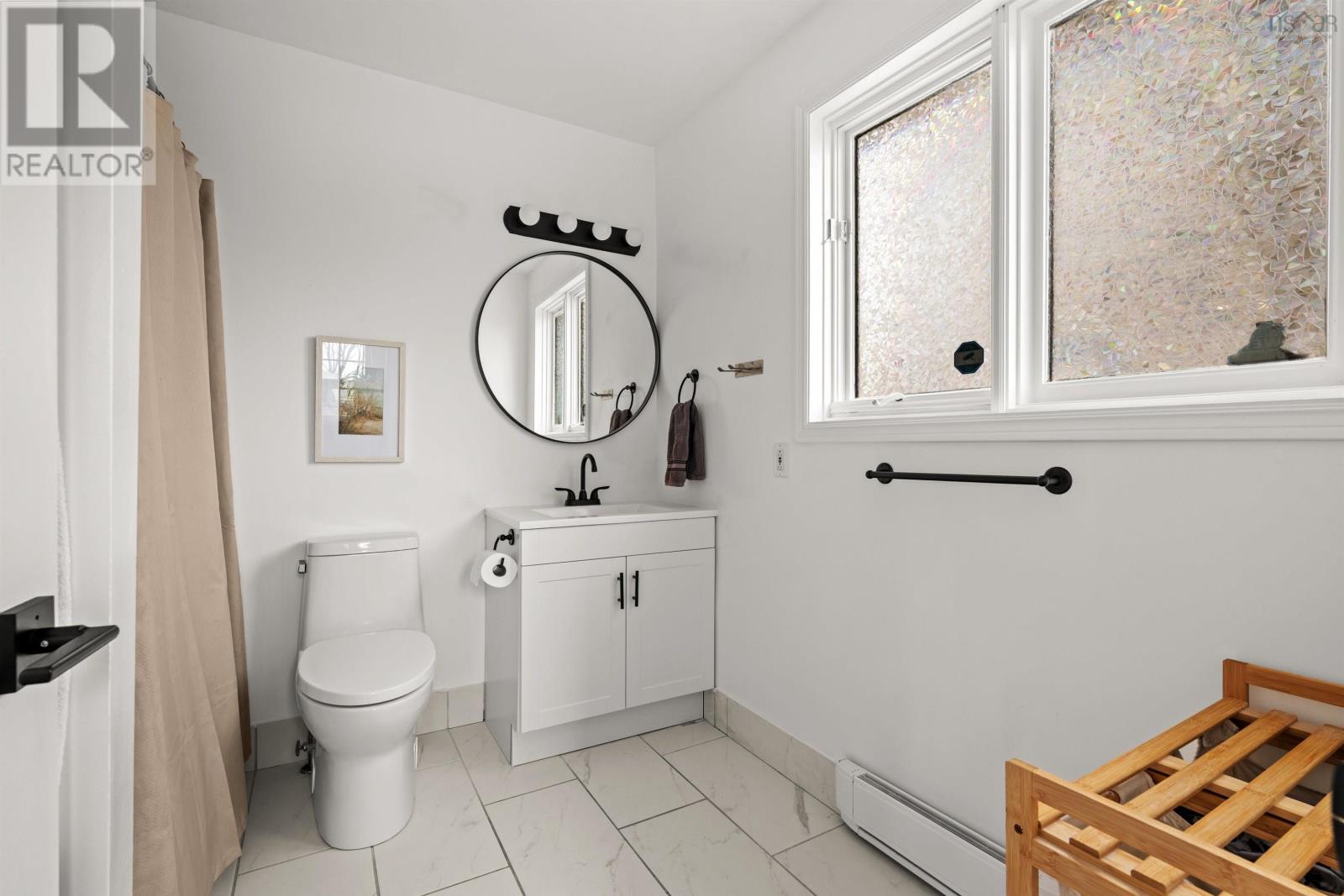 3 Scotsburn Avenue - 18