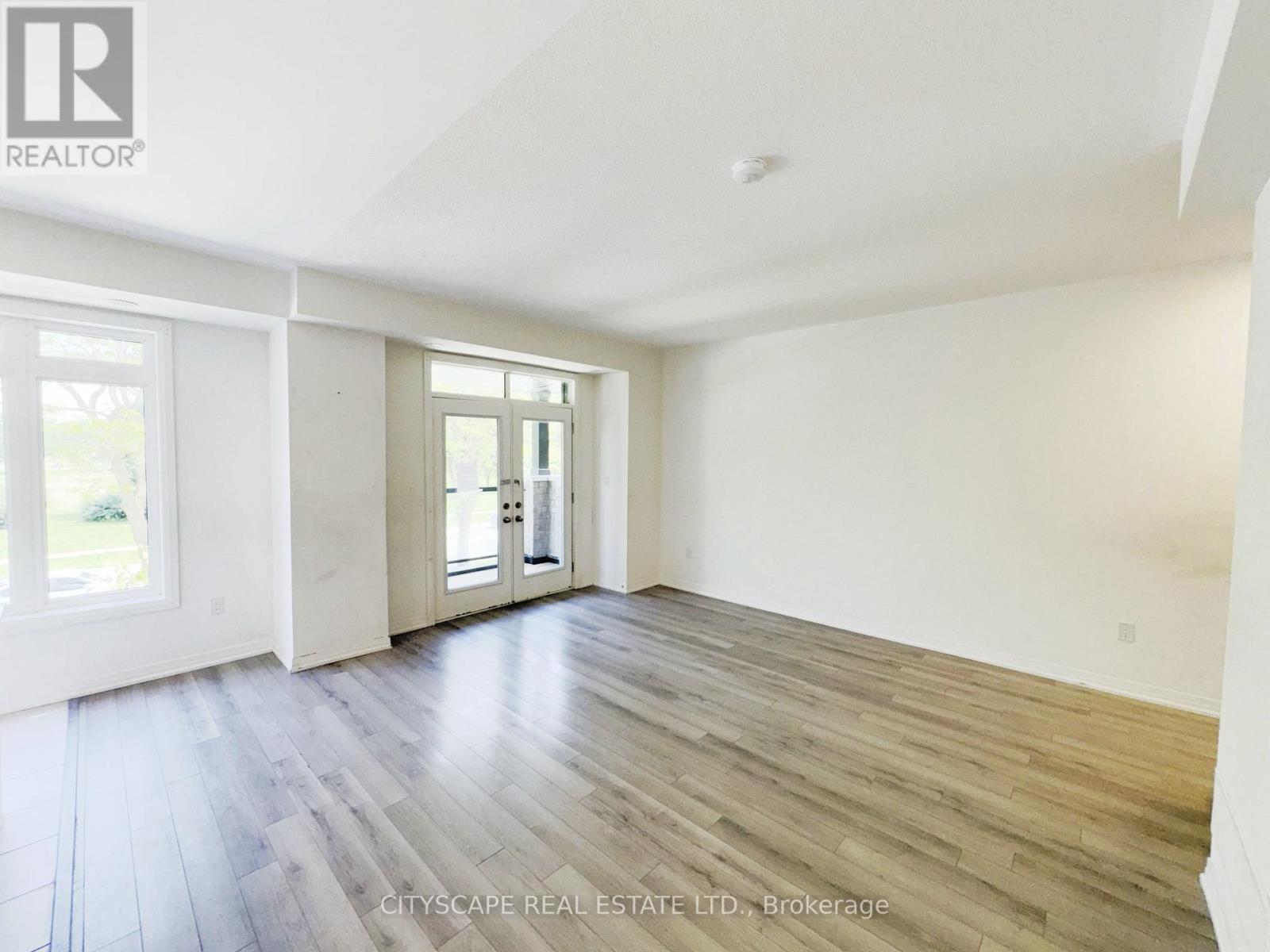34 SIDNEY ROSE COMMON - 14