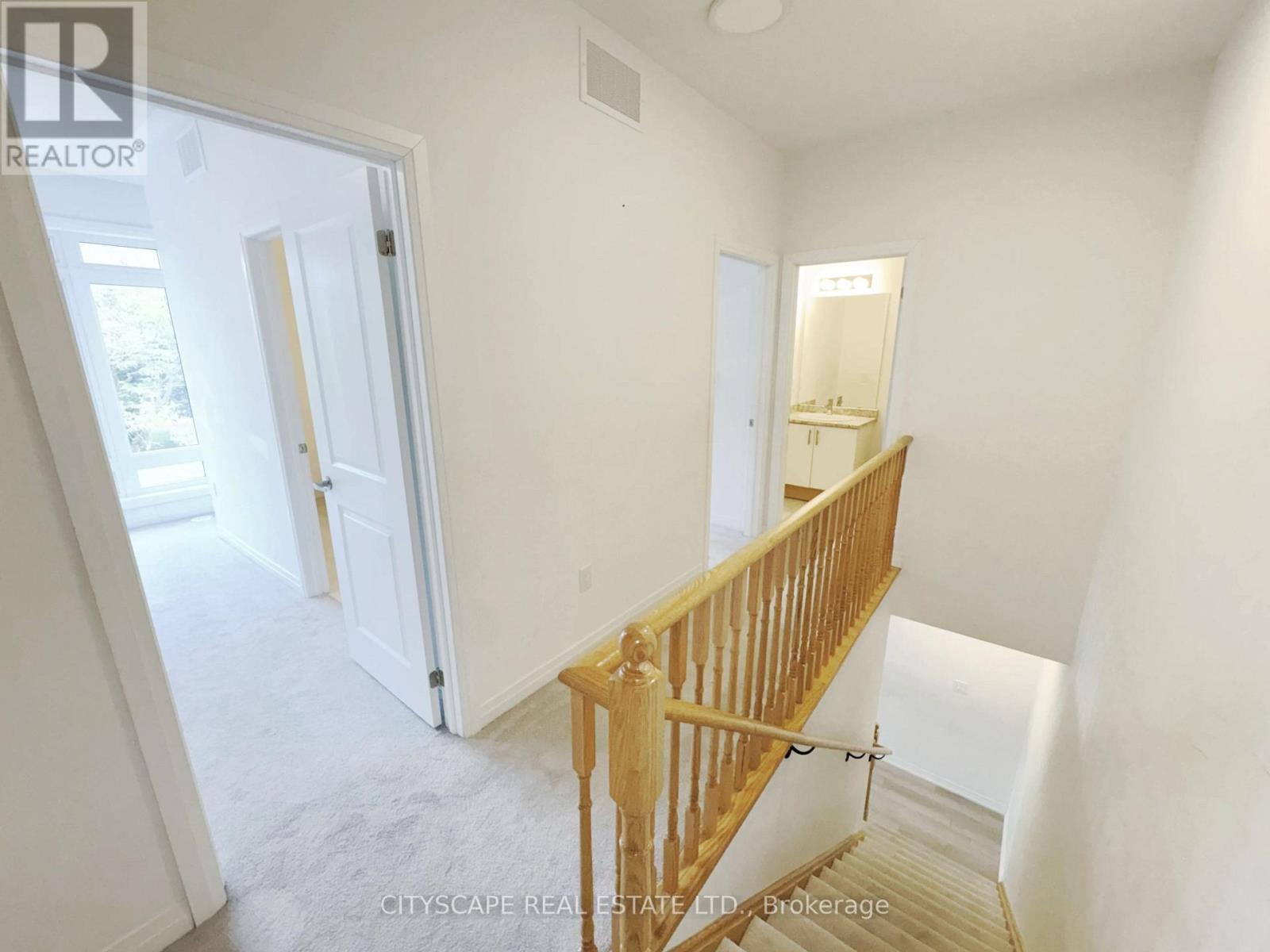 34 SIDNEY ROSE COMMON - 25