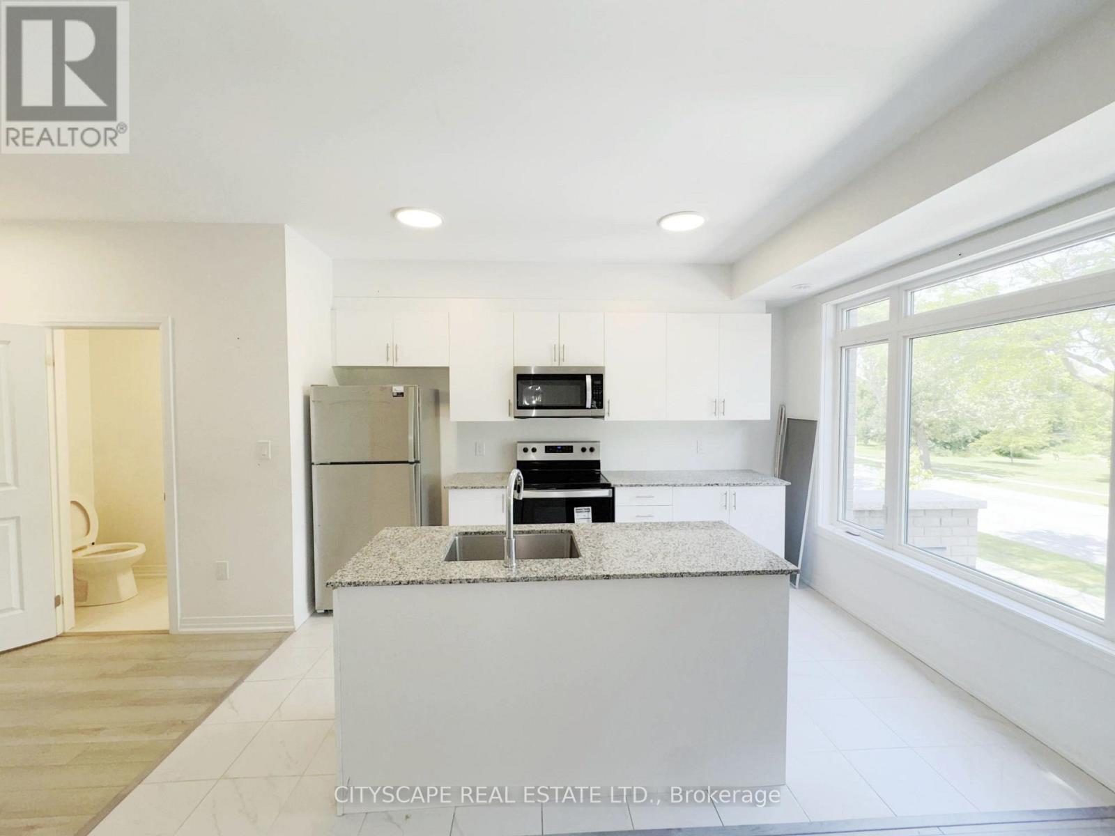 34 SIDNEY ROSE COMMON - 9