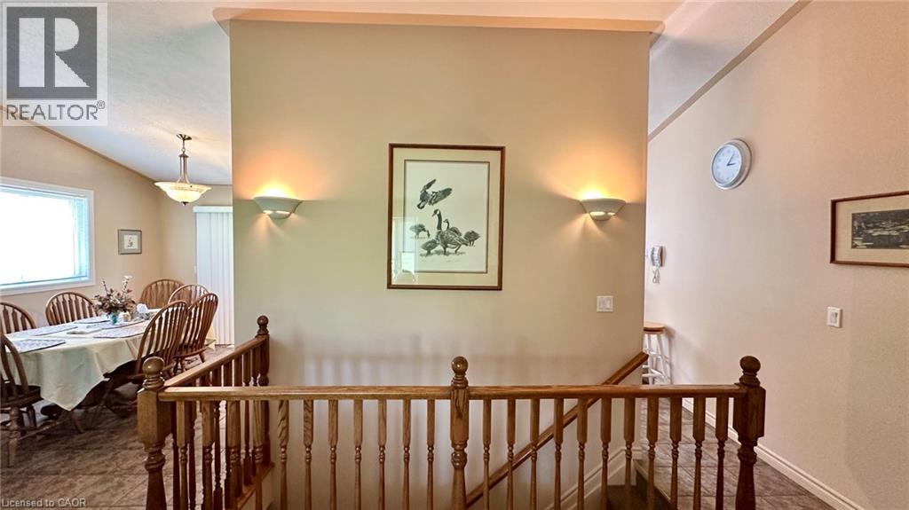 5-bedroom home for sale at 418 LAKESHORE Road, Selkirk ON · photo 15 of 41