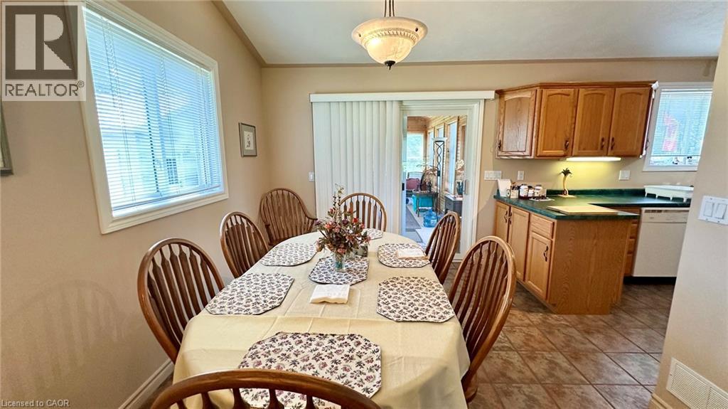 5-bedroom home for sale at 418 LAKESHORE Road, Selkirk ON · photo 16 of 41